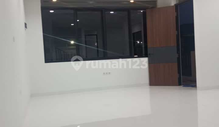 Rumah Baru 2 lantai Siap Huni di Batununggal Bandung