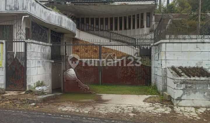 Investasi Emas! Rumah 3 Lantai Dekat Wisata, Bisa KPR Tanpa DP di Jl. Kolonel Masturi Cimahi Bandung