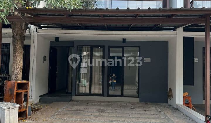 Rumah Dekat Mall Di Cluster Greenwood, Golden City, Bekasi Utara