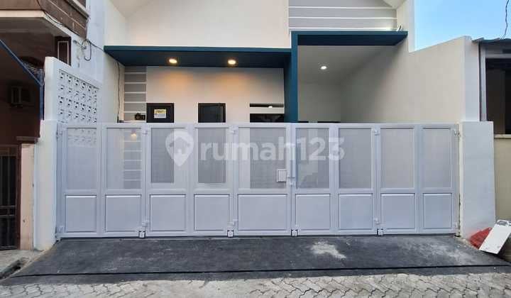 Rumah Minimalis Siap Huni Dekat Mall di Tytian Kencana, Bekasi Utara