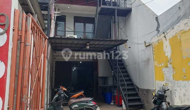 Ruko 3 Lantai di Paseban, Salemba Tengah, Jakarta Pusat