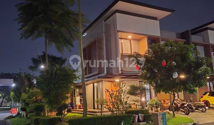 Ready-to-occupy Corner House in Mullberry Cluster, Summarecon Bekasi