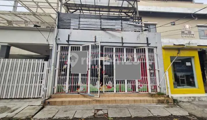 2.5-Story Shop House Former Cafe Near Buaran Campus, East Jakarta