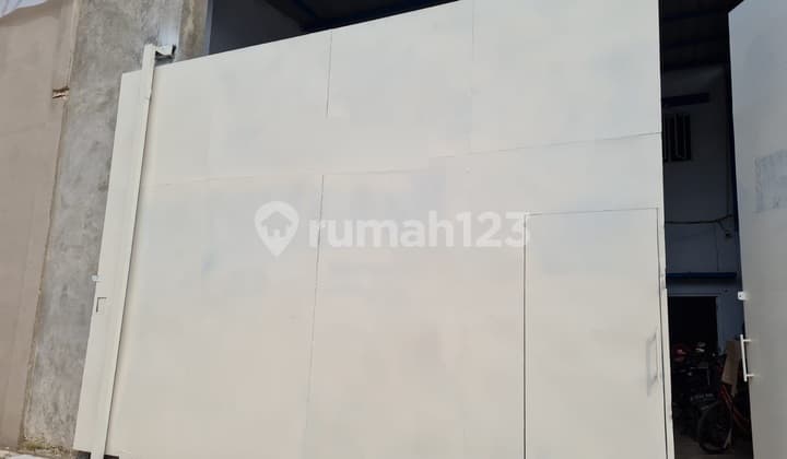 Gudang Komplek Dpr , Cipondoh