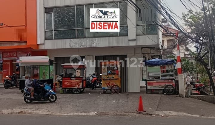 Ruko Tebet Barat Dalam Raya - Corner (Land Size/Building Area 210/423 m)