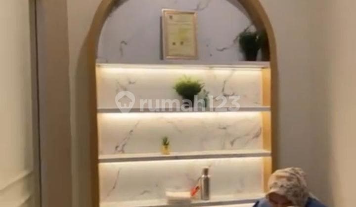 Disewakan Ruko Terawat Strategis di Harapan Indah 2, Bekasi
