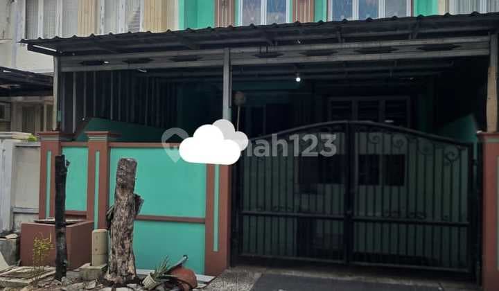Rumah Bagus Bebas Banjir di Royal Cakung Jakarta Timur Jakarta