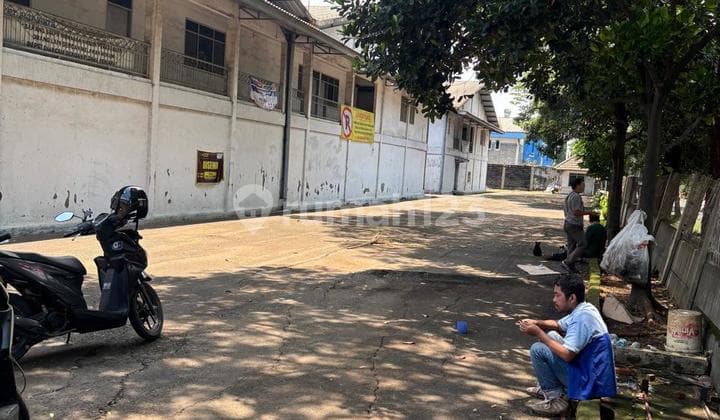 Gudang 2 Unit Harga 2.5 M Disewakan di Babakan Madang Sentul Bogor