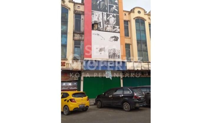 For Sale 3-Story Shophouse on Jl Soekarno Hatta, Ska Complex.