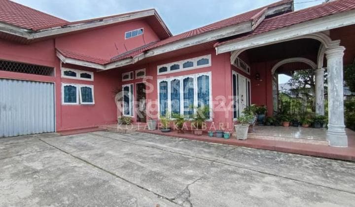 Di Jual Rumah + Tanah Jl Paus
