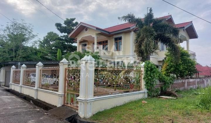 Dijual Rumah 2 Lantai di Jl. Lobak - Arengka