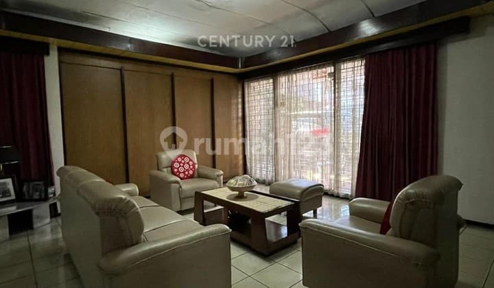 Rumah Strategis di Main Road Setiabudi Bandung