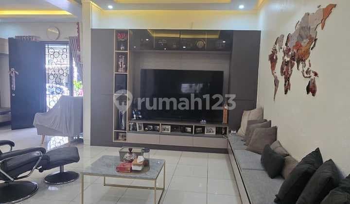 2-Storey House in Graha Raya Full Furnished Fully Renovated