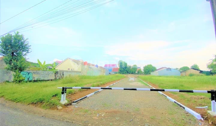 Plot Suitable for Residence Near Kayu Manis Toll Road, Ready for Name Transfer