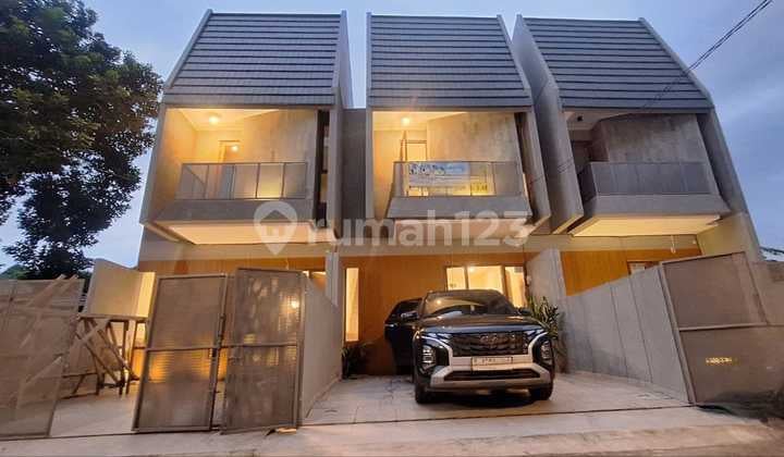 Rumah Baru Modern Bagus Mewah Kodau Raya Pondok Gede Kota Bekasi