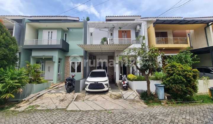 Rumah 2 Lantai Dalam Kawasan Galaxy Nempel Lagoon Kota Bekasi