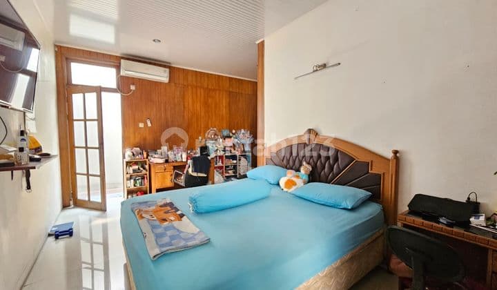 Dijual Rumah Murah 2 Lantai di I Gusti Ngura Rai Klender