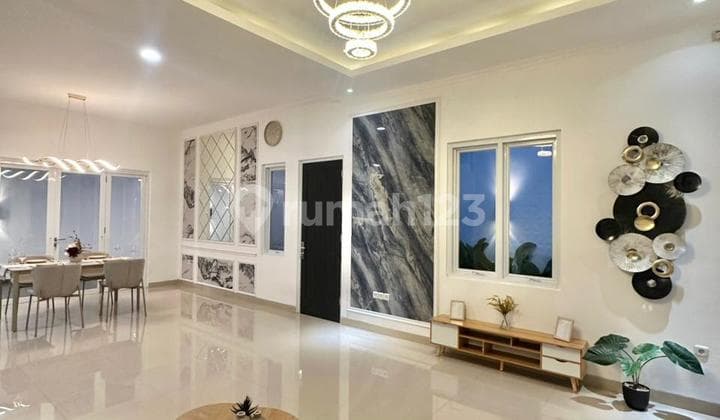 Affordable Luxury House Ready to Occupy in Pancoran Mas for Sale