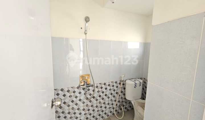 Dijual rumah baru Hoek di Cluster Albasia Green Ara Residence