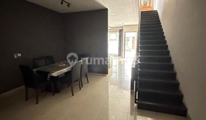 Rumah di Maple Town House Sayap Pasteur Lokasi Strategis & Aman