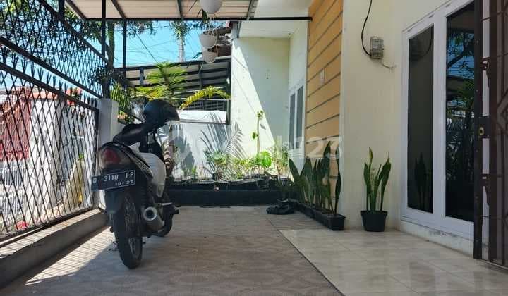 Jual Rumah Besar Tki 1