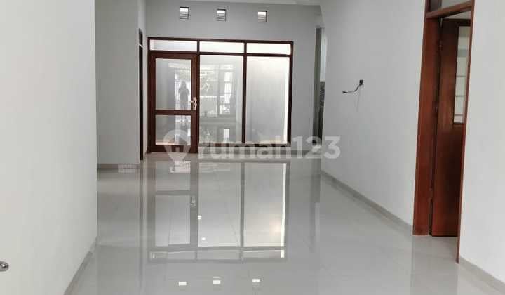 Jual Rumah Bagus Dan Besar Tki 2