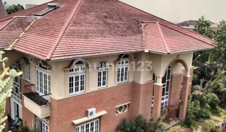 Jual Rumah Sayap Dago