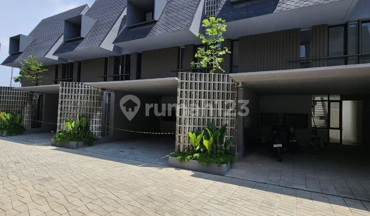 Townhouse Eksklusif Bagus Siap Huni Lokasi Strategis, Cilandak