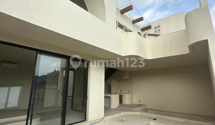 2 Units Villa Near Berawa Beach Canggu