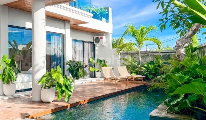 Siap Huni Villa Baru 5 Kamar View Sawah di Munggu Pk