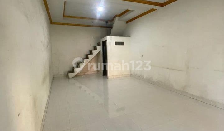 Strategic 2nd Floor Shophouse Near Batu Bolong Beach