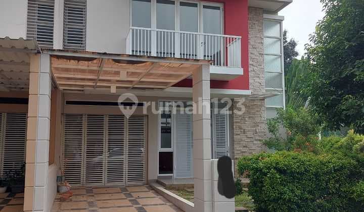 Rumah 2 Lantai Hoek Selangkah ke Club House Summarecon Bekasi