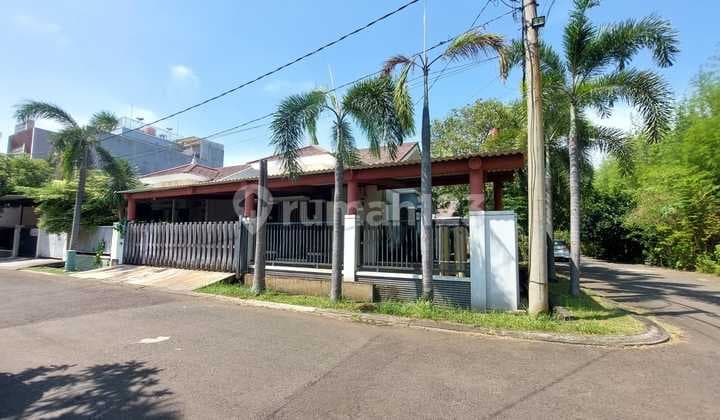 Rumah Hoek Siap Huni Harga Bagus Harapan Indah Bekasi