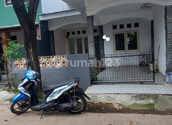 Rumah Minimalis Tengah Kota Bekasi Siap Huni