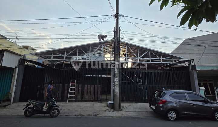 Ruang Usaha Lokasi Strategis Pinggir Jalan Raya Bekasi Timur