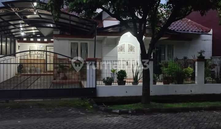 Rumah Keren Siap Huni Lokasi Strategis Kemang Pratama