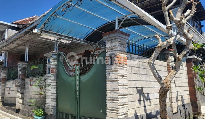 Rumah 3 Lantai View Laut di Nusa Dua