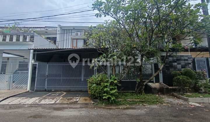 Rumah 2 Lantai di Cipinang Indah Bebas Banjir Strategis Harga Terbaik