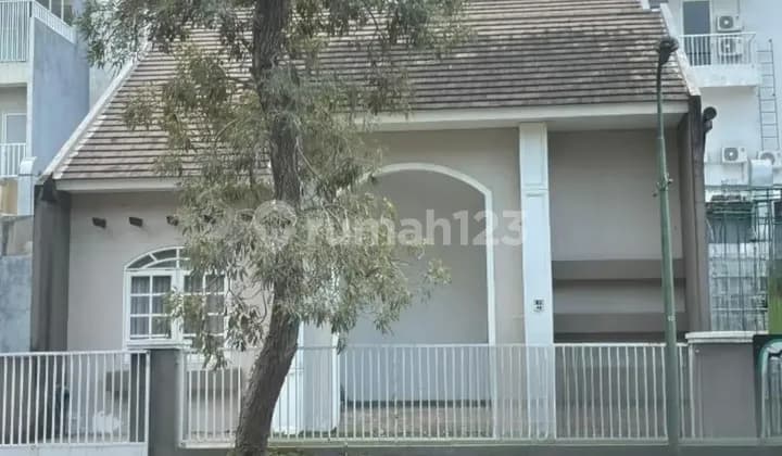 Rumah Murah 1 Lantai Minimalis Semi Furnished Siap Huni di Taman Puspa Raya Citraland Utama Surabaya Barat