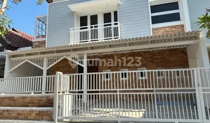 Rumah Murah 2 Lantai Minimalis Siap Huni Dekat Gwalk di International Village Citraland Utama Surabaya Barat