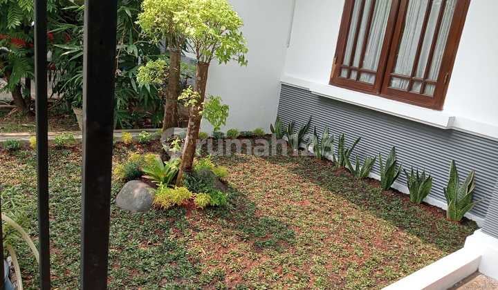 Dijual Cepat Rumah 2 Lantai Modernland Strategis