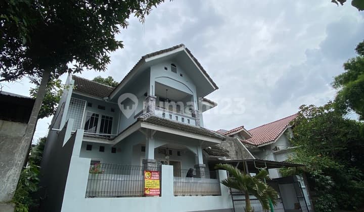 Rumah 2 Lantai di Kawasan Cinere