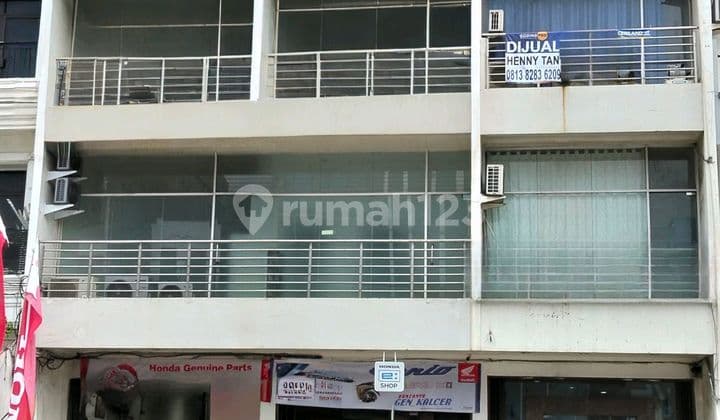 Akses Dekat Pusat Perkantoran. Mall. Falkutas