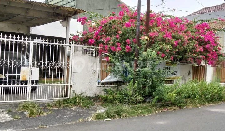 Dijual Rumah. Lokasi Strategis. Dekat Ke Mana2 Dijual Rumah. Lokasi Strategis. Dekat Ke Mana2