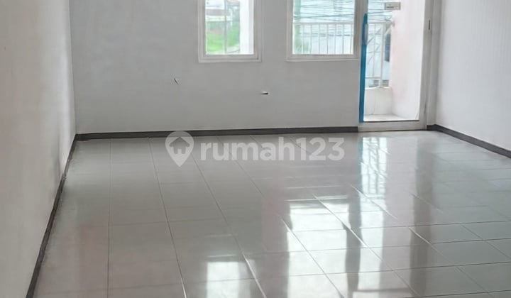 Ruko 2 Lantai New Renov Strategis di Sidoarjo