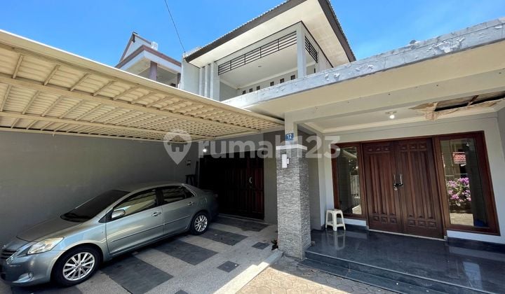 Rumah Mewah 2 Lantai Super Strategis dan Komersial di Wonokromo