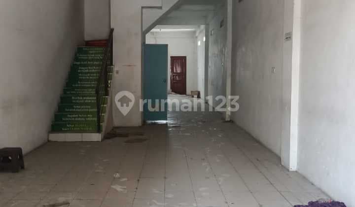 Ready-to-Use Super Strategic Shop House in Sidoarjo