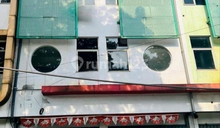 3.5-Story Ruko Ready for Use, Super Strategic Location on Ahmad Yani Street, Surabaya 3.5-Story Ruko Ready for Use, Super Strategic Location on Ahmad Yani Street, Surabaya