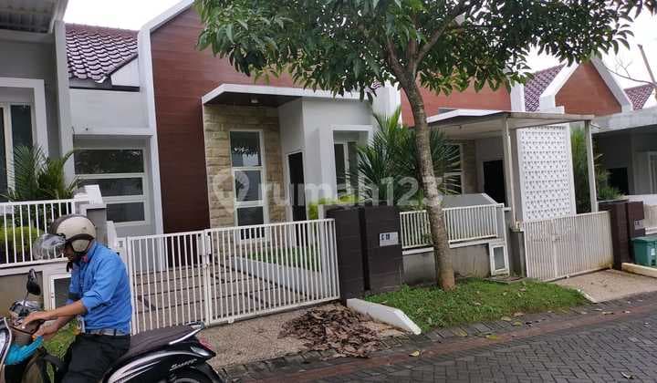 Rumah Baru Super Strategis Siap Huni di Dau Malang
