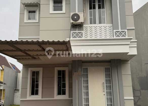 Rumah Semi Furnished di Malibu Village